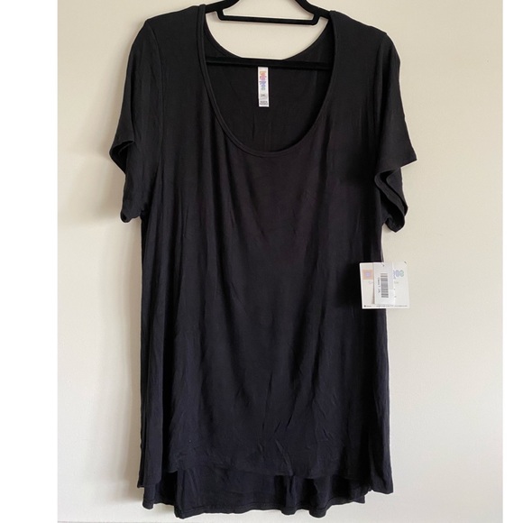 NWT LuLaRoe Black Ribbed Classic T Size 2XL - Picture 1 of 3